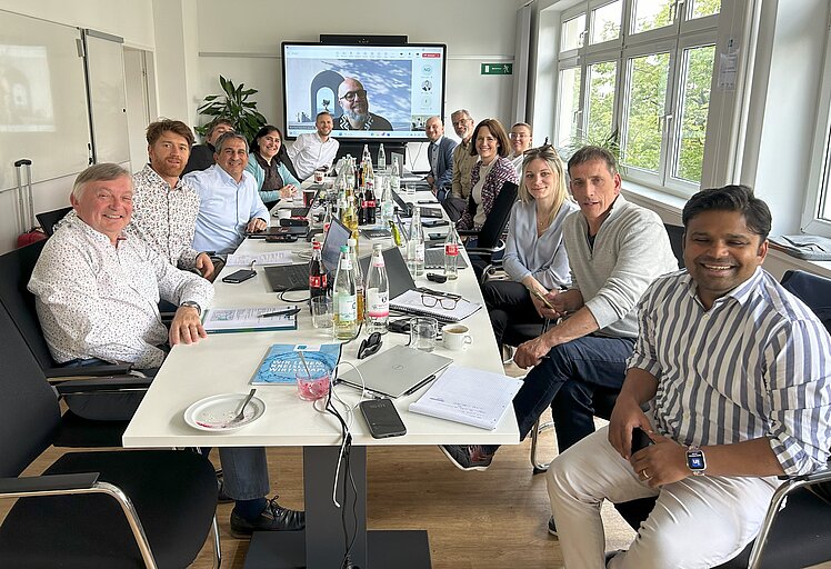 Gruppenfoto der Sitzung